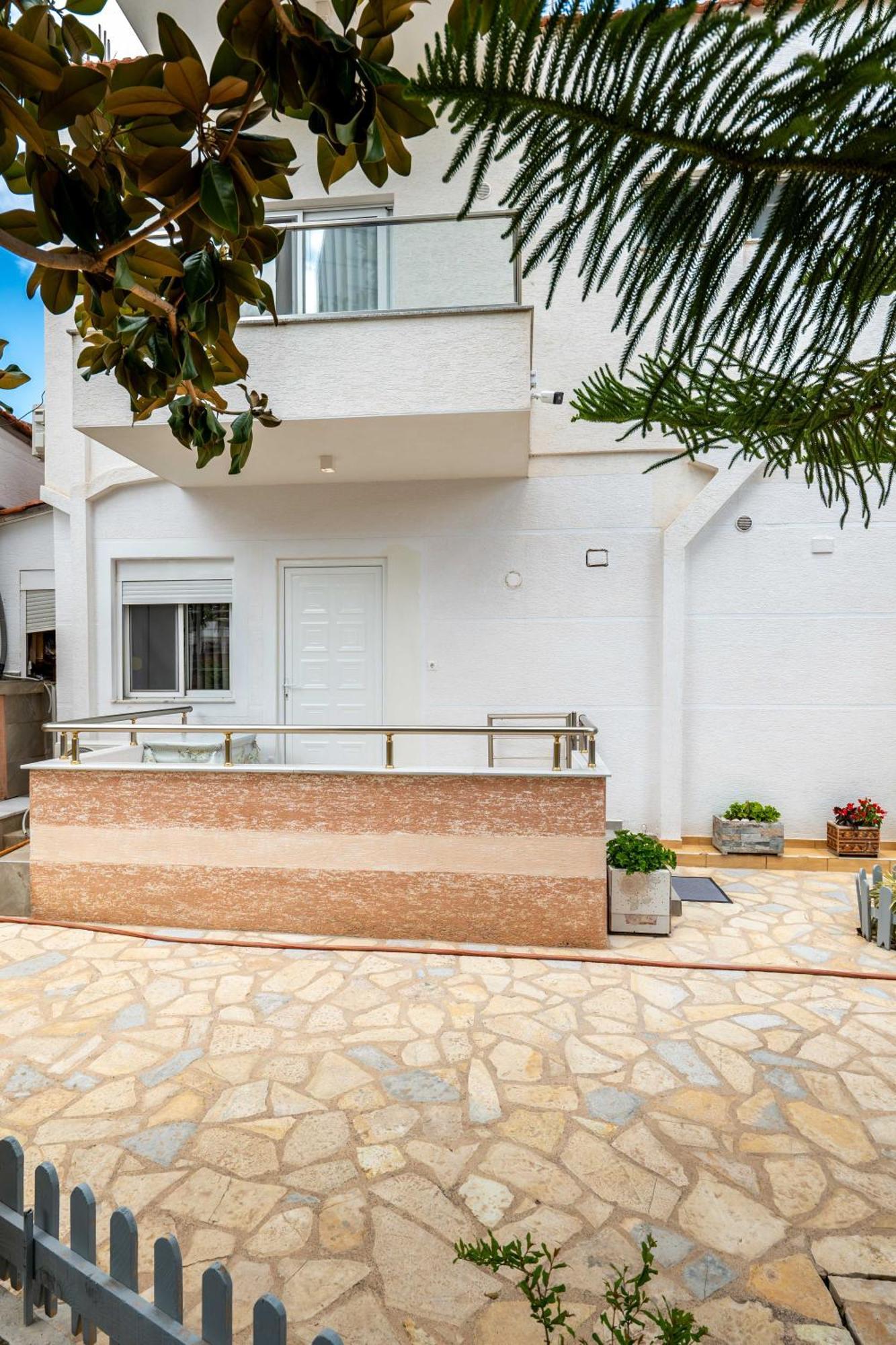 Leilighet Family Garden Ksamil